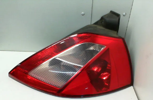 Feu arrière droit RENAULT MEGANE II  1.6 16v occasion