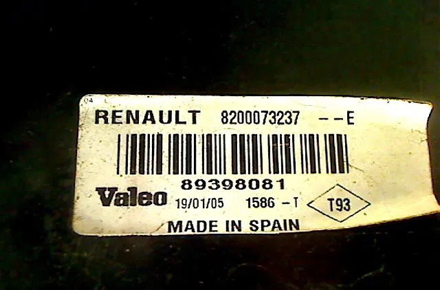 Feu arrière droit Renault MEGANE II (BM0-1_, CM0-1_) 1.5 dci (bm0f, bm0t, bm2b, cm0f, cm0t) (2002-2008) 5 portes occasio