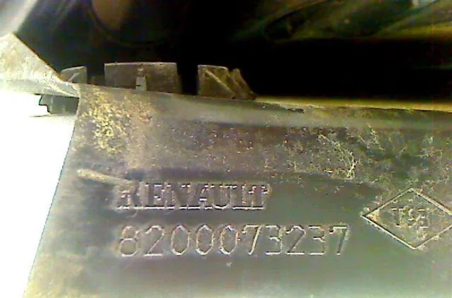 Feu arrière droit Renault MEGANE II (BM0-1_, CM0-1_) 1.5 dci (bm0f, bm0t, bm2b, cm0f, cm0t) (2002-2008) 5 portes occasio