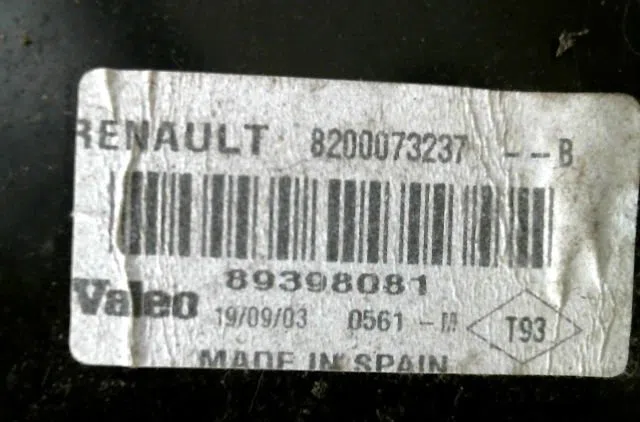 Feu arrière droit Renault MEGANE II (BM0-1_, CM0-1_) 1.6 16v (bm0c, cm0c) (2002-2008) occasion