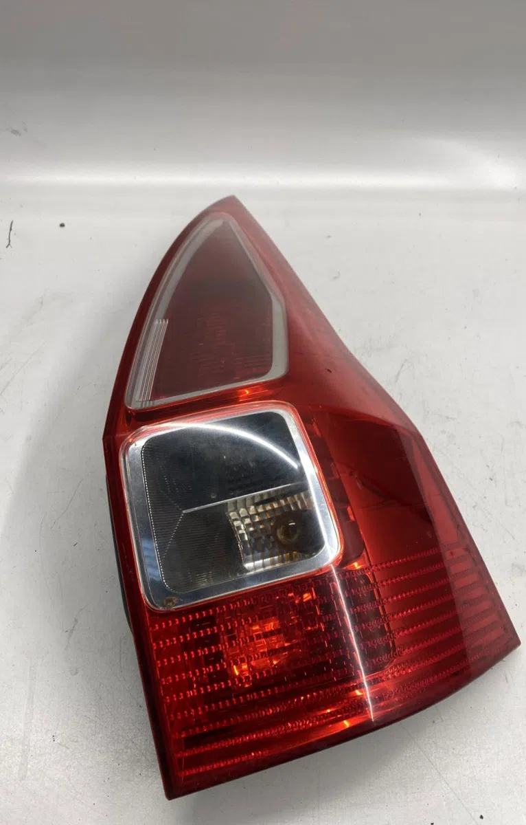 Feu arrière droit Renault MEGANE II Break (KM0-1_) 1.9 dci (2005-2009) occasion
