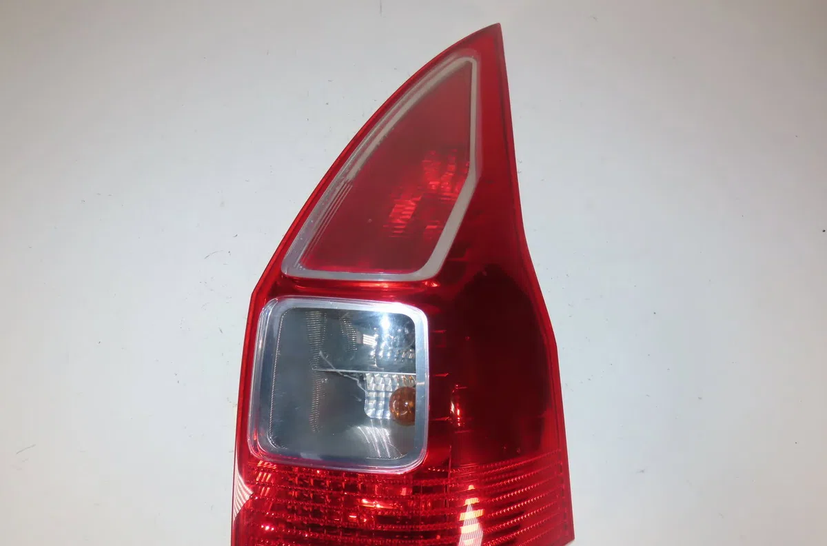 Feu arrière droit Renault MEGANE II Break (KM0-1_) 2.0 dci (2005-2009) occasion