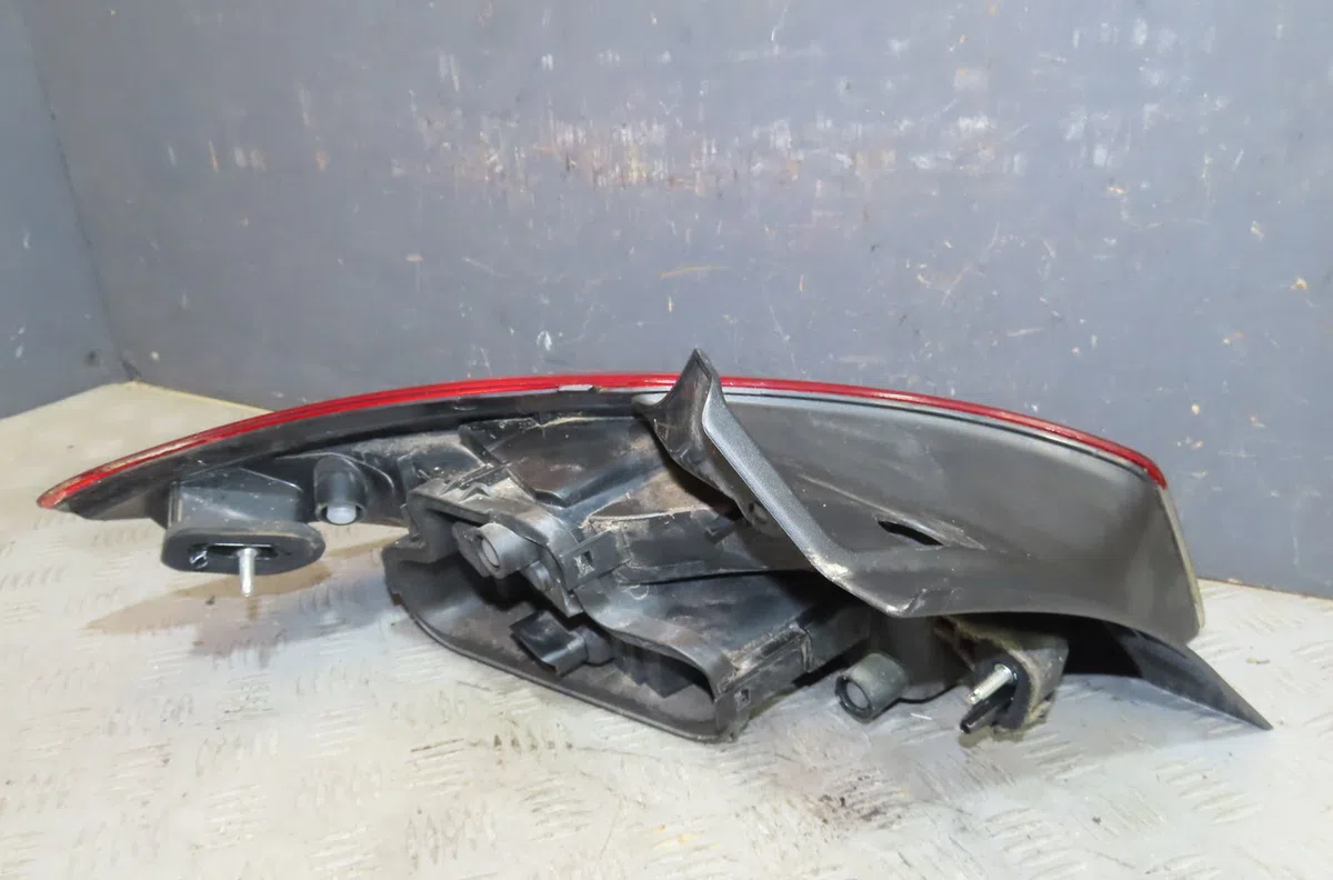 Feu arrière droit Renault MEGANE III Coupé (DZ0-1_) 1.2 tce (dz16, dz28) (2013-2015) occasion