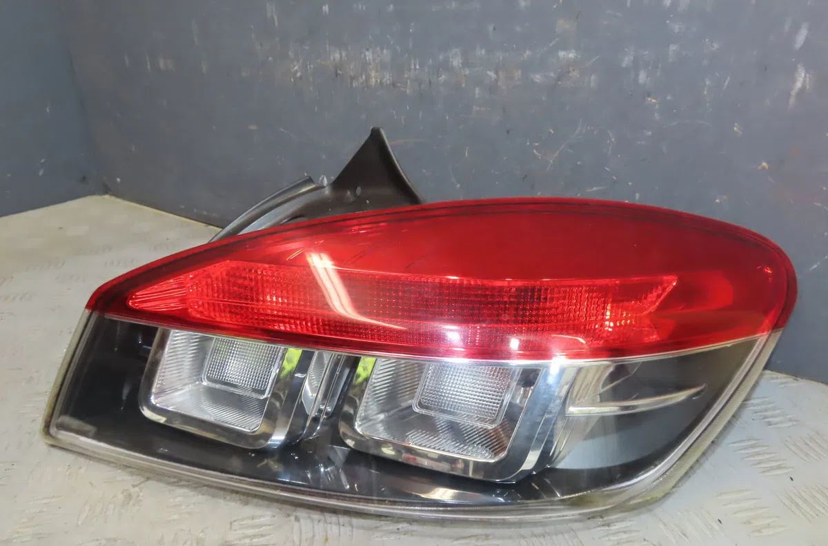 Feu arrière droit Renault MEGANE III Coupé (DZ0-1_) 1.2 tce (dz16, dz28) (2013-2015) occasion