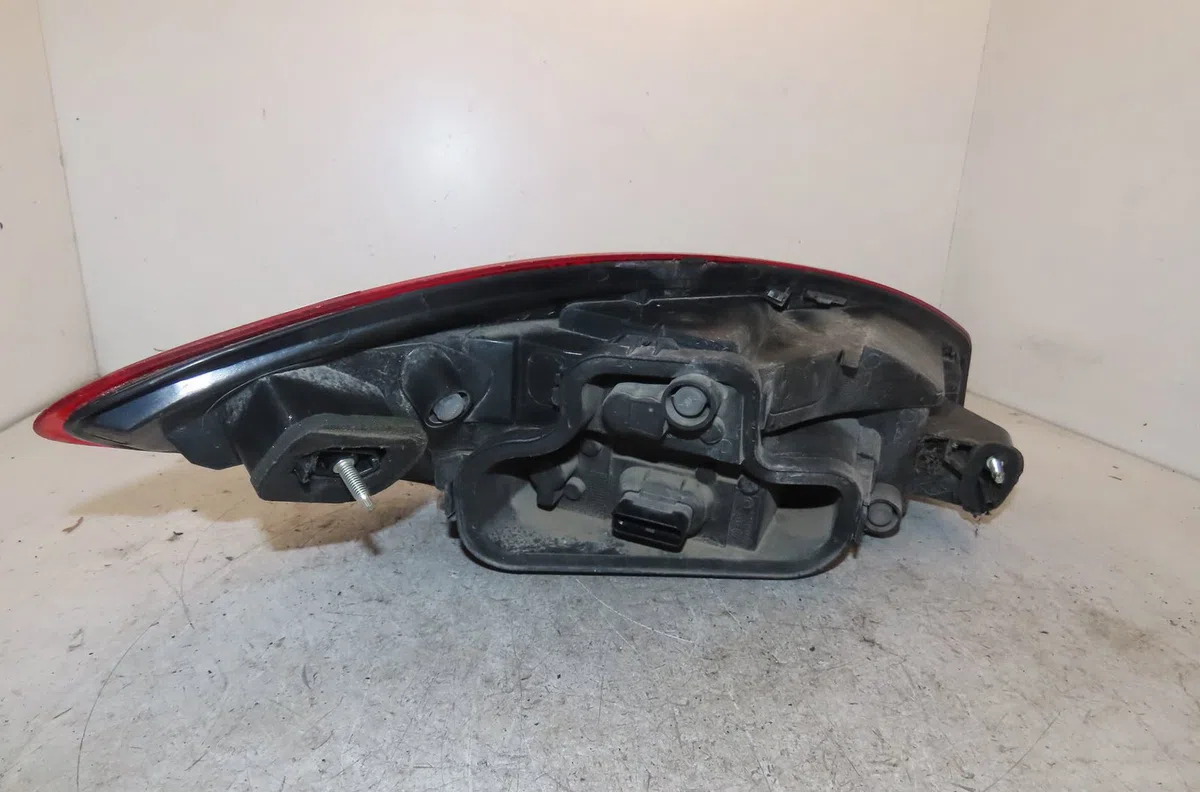 Feu arrière droit Renault MEGANE III Coupé (DZ0-1_) 1.6 dci (dz00, dz12, dz2a, dz13) (2011-2015) occasion