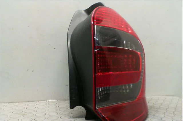 Feu arrière droit RENAULT MODUS  1.5 DCI 75ch occasion