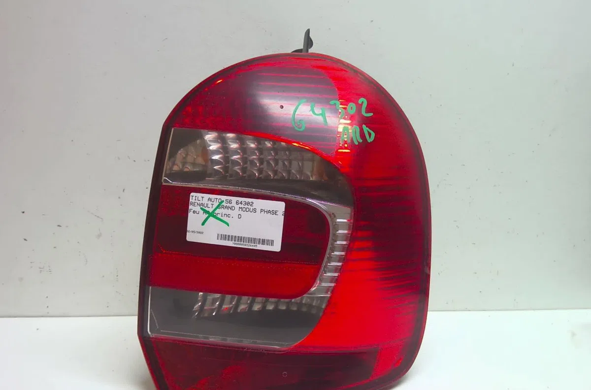 Feu arrière droit Renault MODUS - GRAND MODUS (F-JP0_) 1.2 (jp0c, jp0k, fp0c, fp0k, fp0p, jp0p, jp0t) (2004) 5 portes oc