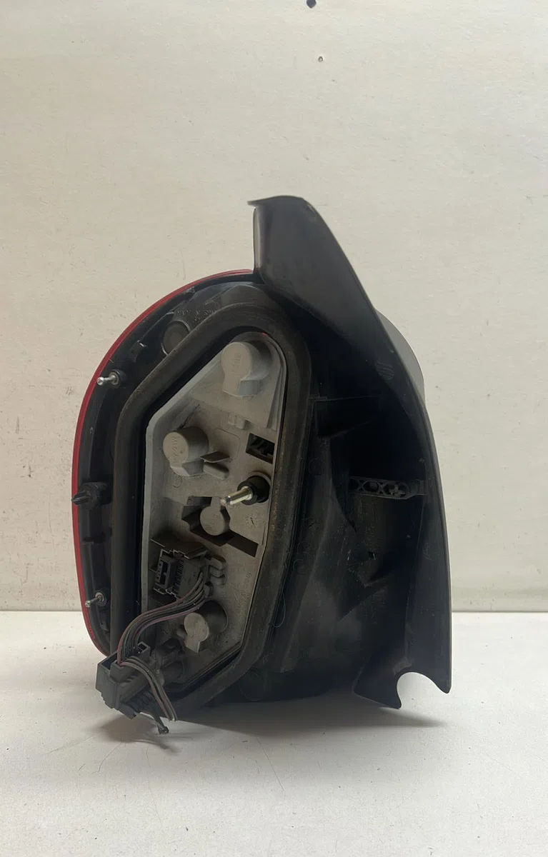 Feu arrière droit Renault MODUS - GRAND MODUS (F-JP0_) 1.5 dci (fp0e, jp0e) (2004) occasion