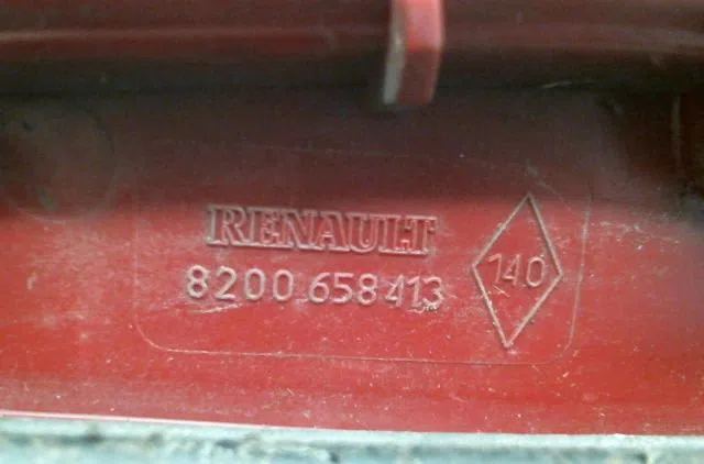 Feu arrière droit Renault MODUS - GRAND MODUS (F-JP0_) 1.5 dci (fp0f, jp0f) (2004) 5 portes occasion