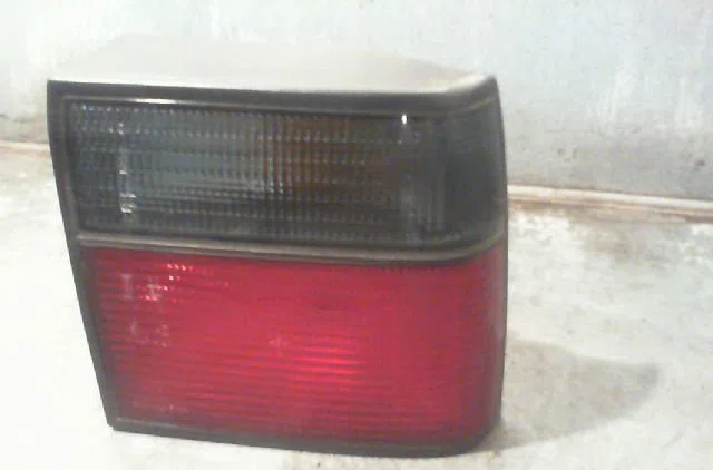 Feu arrière droit RENAULT R21 1986 occasion