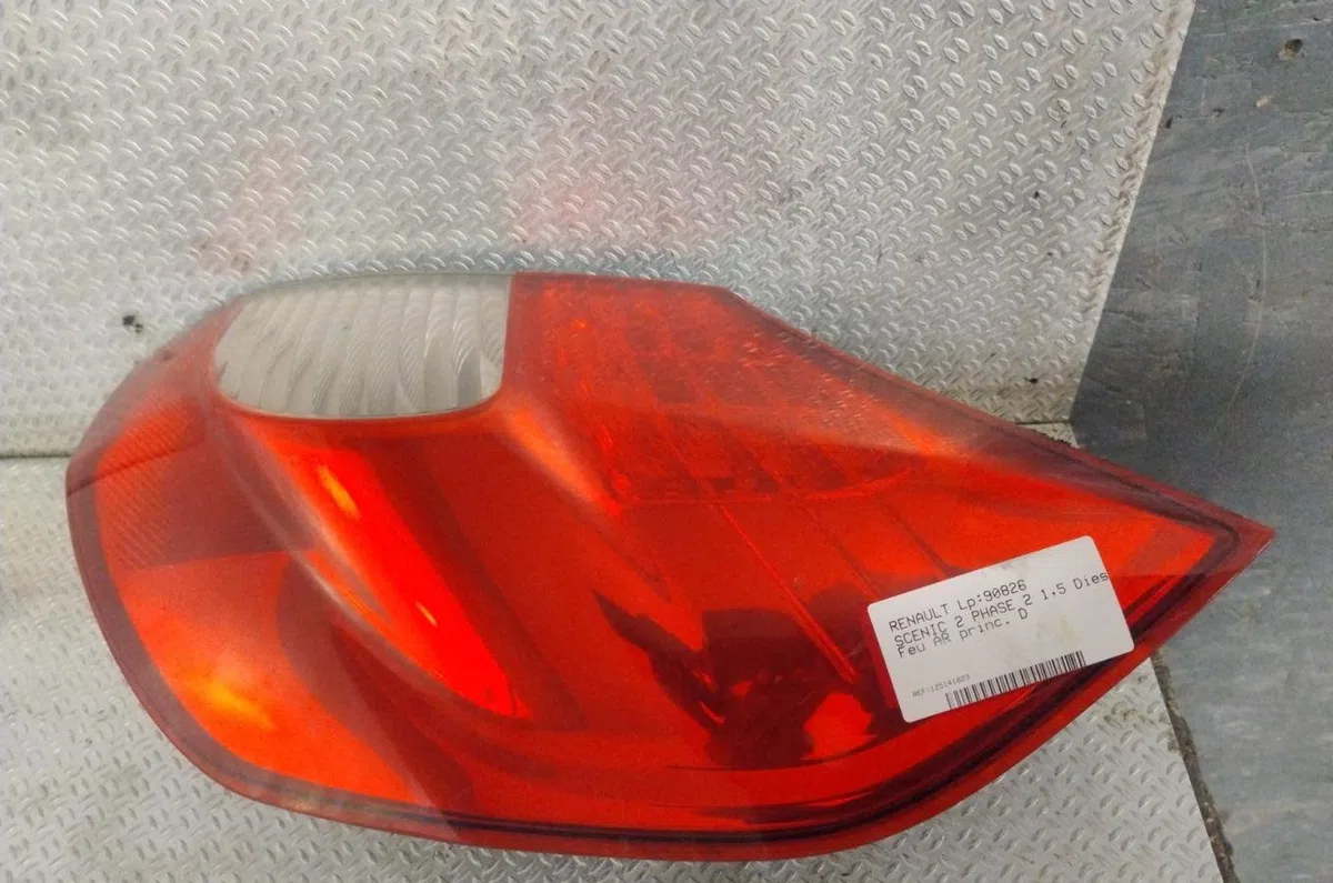 Feu arrière droit RENAULT SCENIC 2  SCENIC 2 PHASE 2 occasion