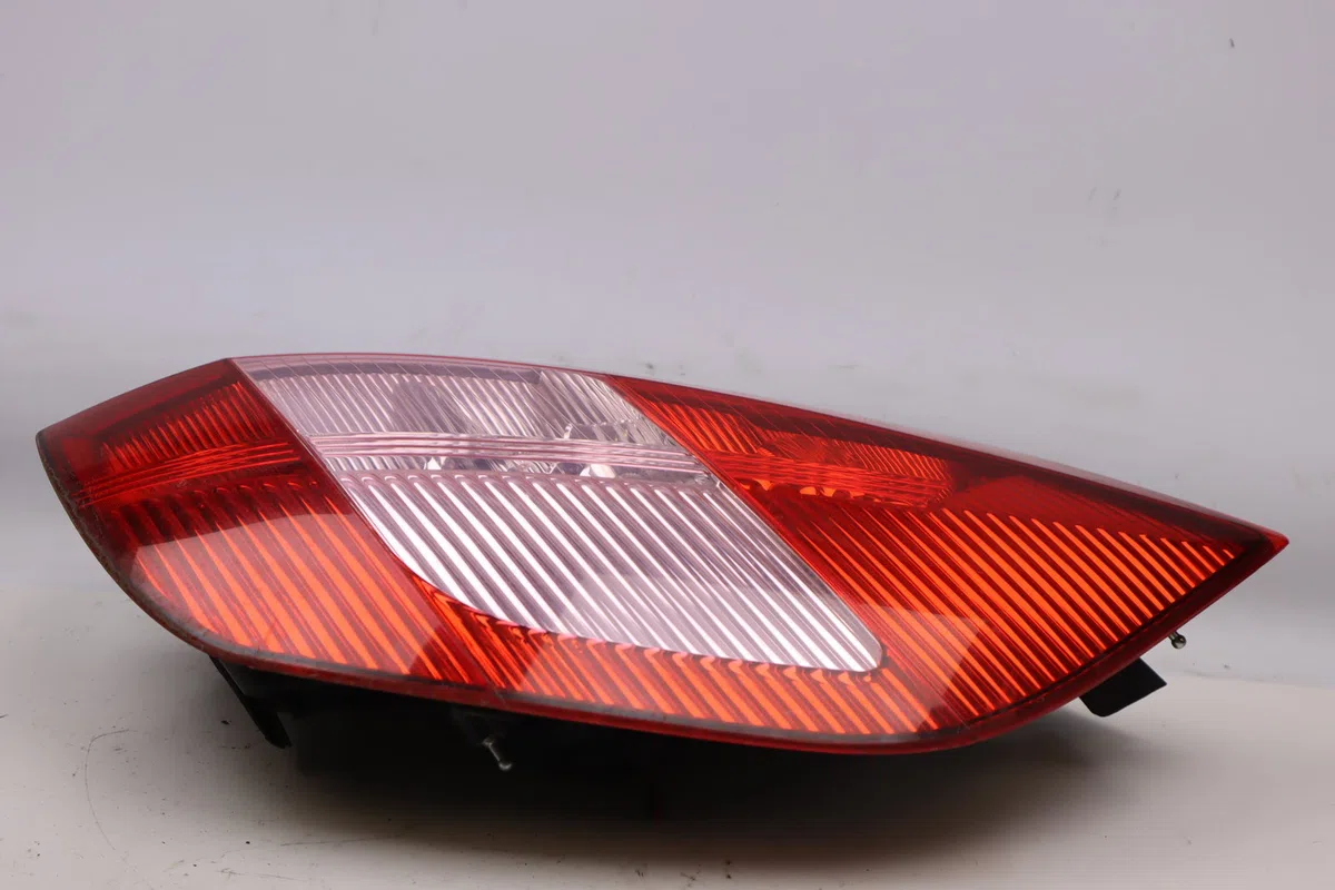 Feu arrière droit Renault SCÉNIC II (JM0-1_) 1.5 dci (jm02, jm13) (2003-2005) occasion