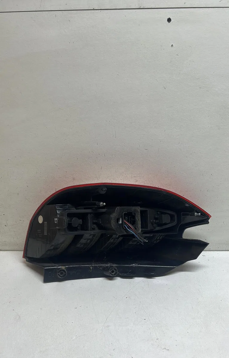 Feu arrière droit Renault SCÉNIC II (JM0-1_) 1.5 dci (jm1f) (2005-2008) occasion