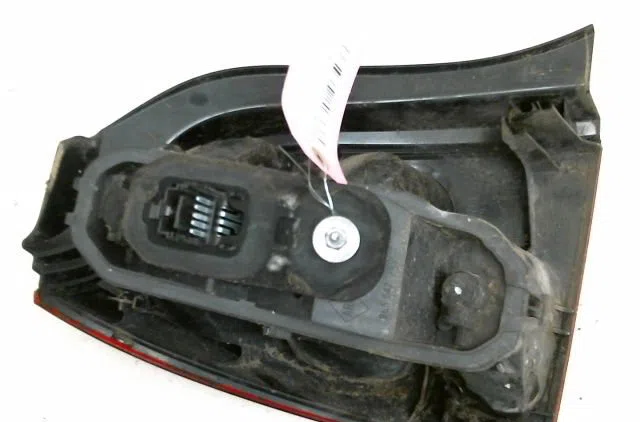 Feu arrière droit Renault TWINGO II (CN0_) 1.2 16v (cn0k, cn0v) (2007) 3 portes occasion