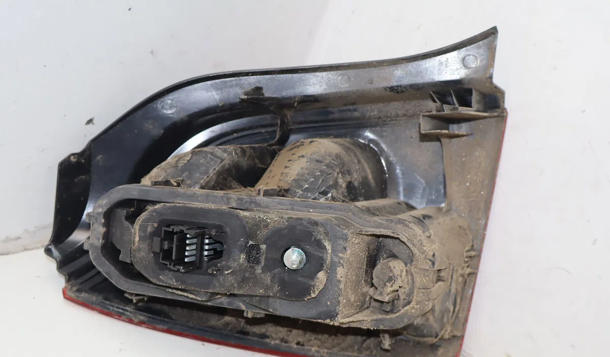 Feu arrière droit Renault TWINGO II (CN0_) 1.2 turbo (cn0c, cn0f) (2007-2014) occasion