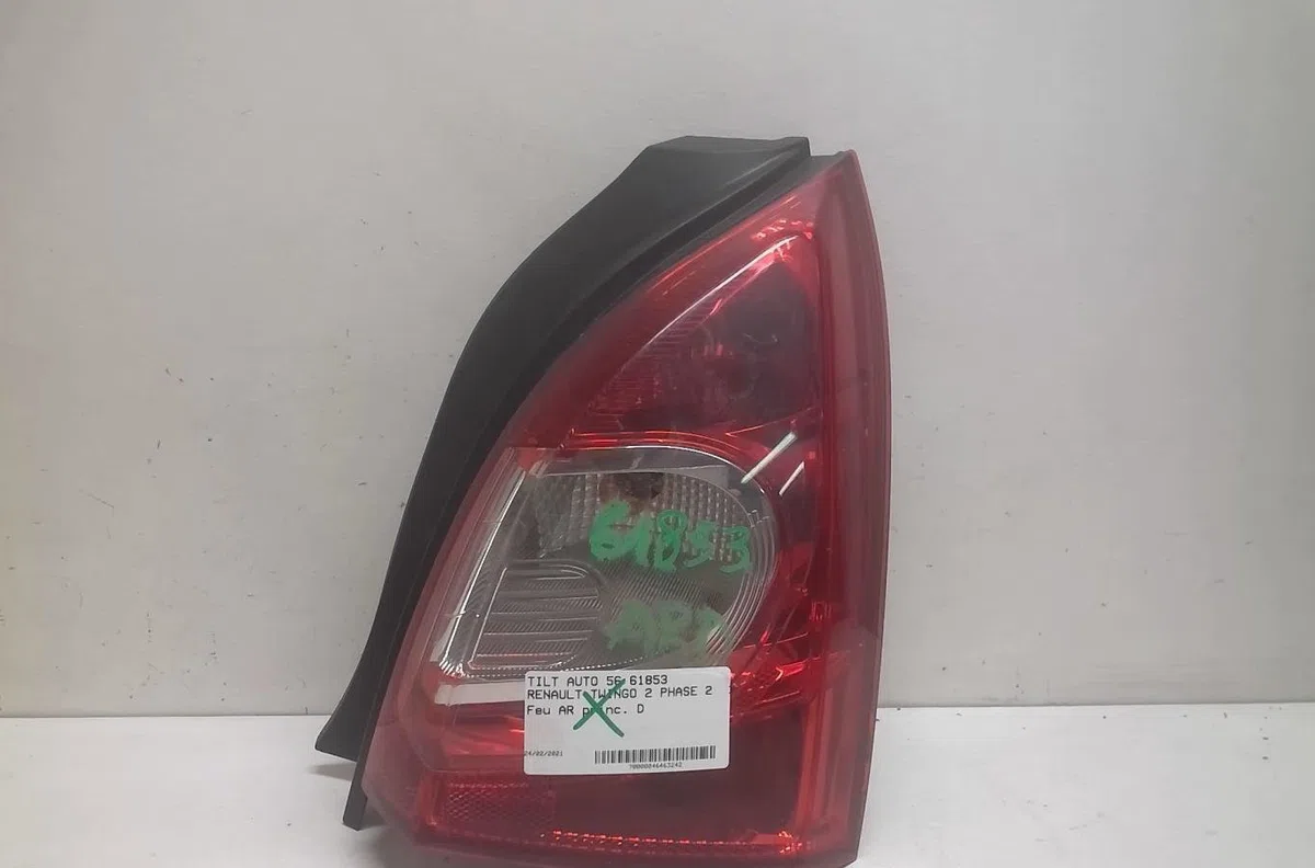 Feu arrière droit Renault TWINGO II (CN0_) 1.5 dci 75 (2010) 3 portes occasion