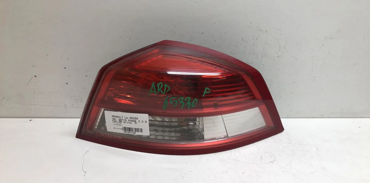Feu arrière droit Renault VEL SATIS (BJ0_) 3.0 dci (bj0s) (2006-2009) occasion