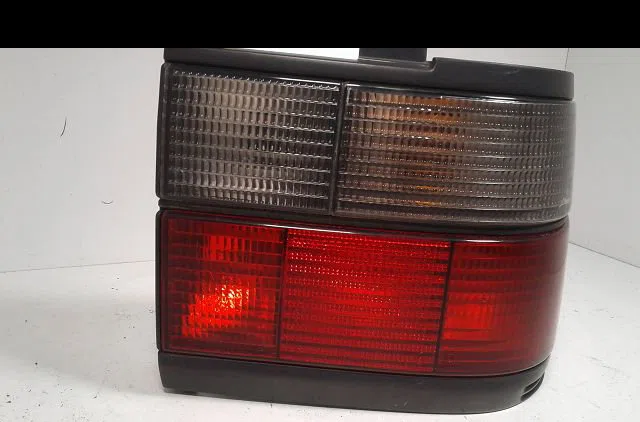 Feu arrière droit Rover 200 II Décapotable (XW) 214 1.4i 16v (1993-1999) occasion