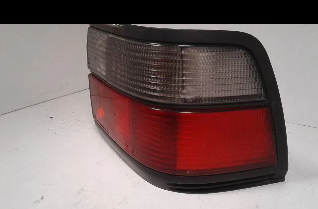 Feu arrière droit Rover 200 II Décapotable (XW) 214 1.4i 16v (1993-1999) occasion