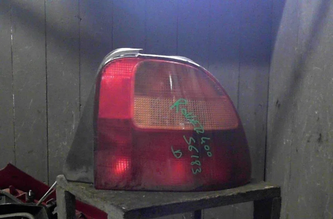 Feu arrière droit ROVER 400 2  400 2 occasion