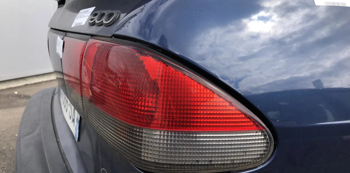 Feu arrière droit SAAB 900 2 occasion