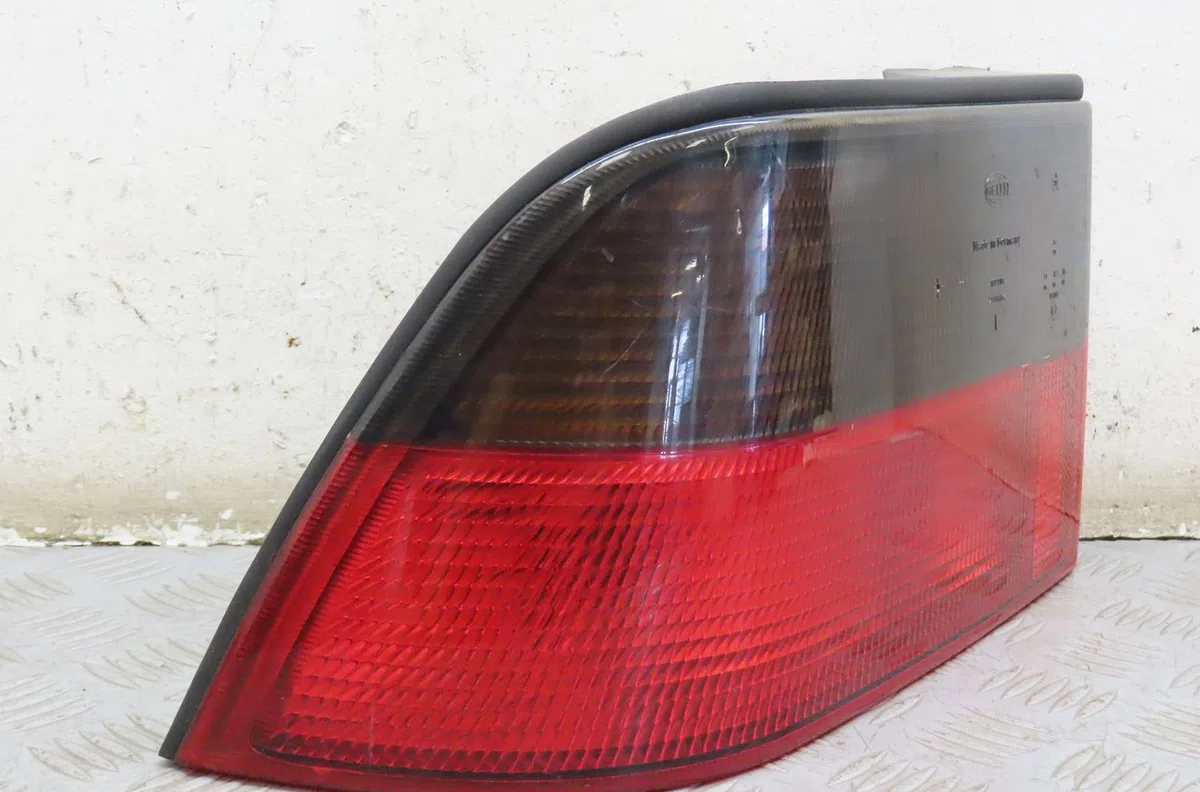Feu arrière droit Saab 900 II Coupé 2.0 i (1993-1994) occasion