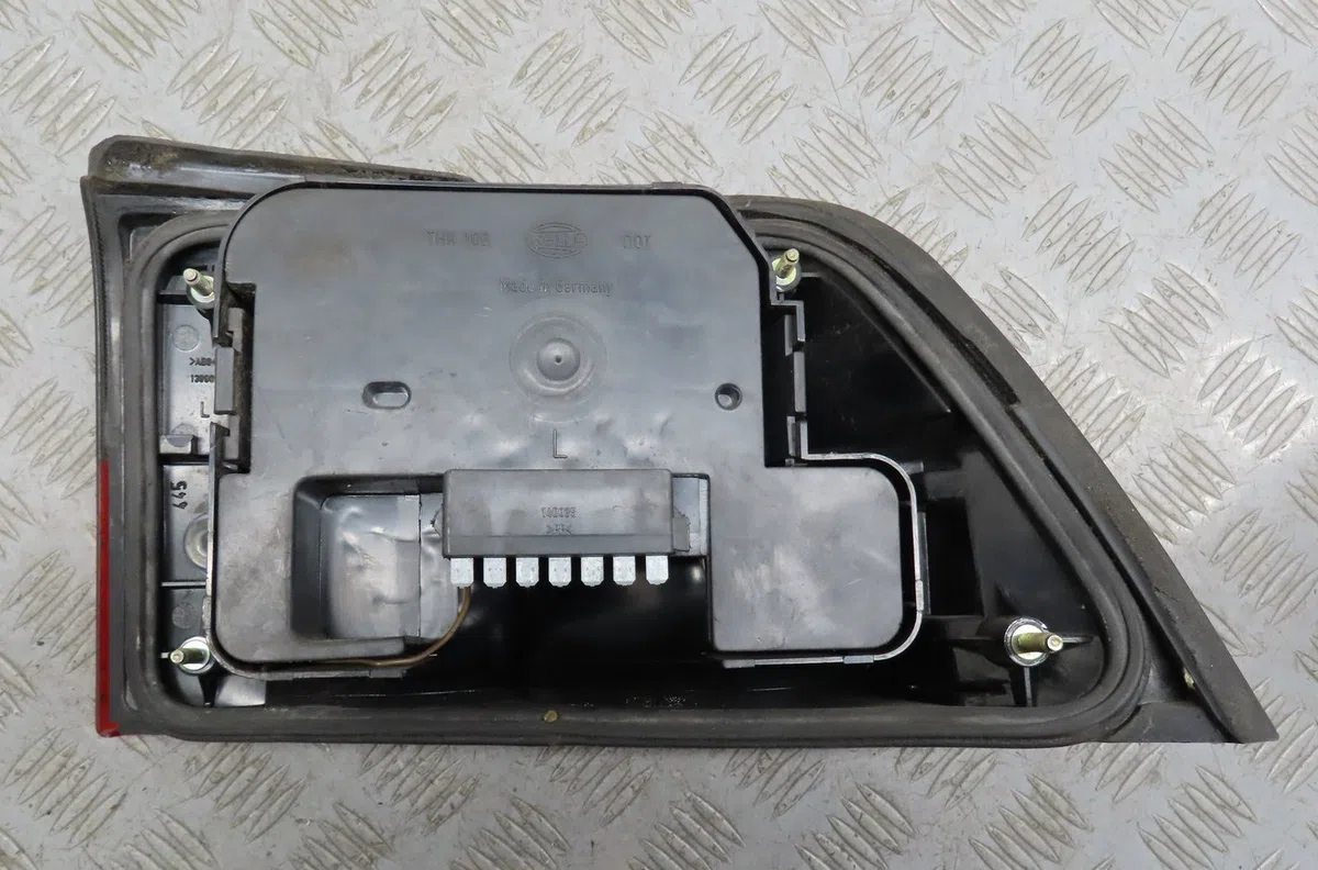 Feu arrière droit Saab 900 II Coupé 2.0 i (1993-1994) occasion