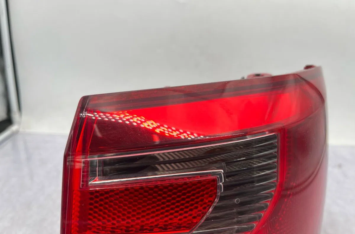 Feu arrière droit SEAT ALHAMBRA 2 PHASE 1 occasion