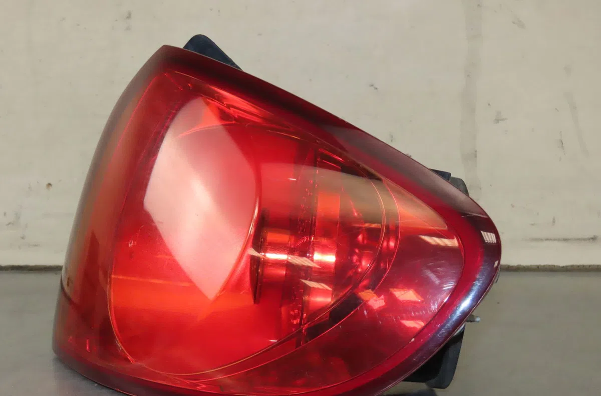 Feu arrière droit Seat ALTEA (5P1) 1.6 tdi (2009) occasion