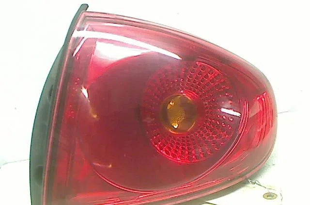 Feu arrière droit Seat ALTEA (5P1) 1.9 tdi (2004) 5 portes occasion