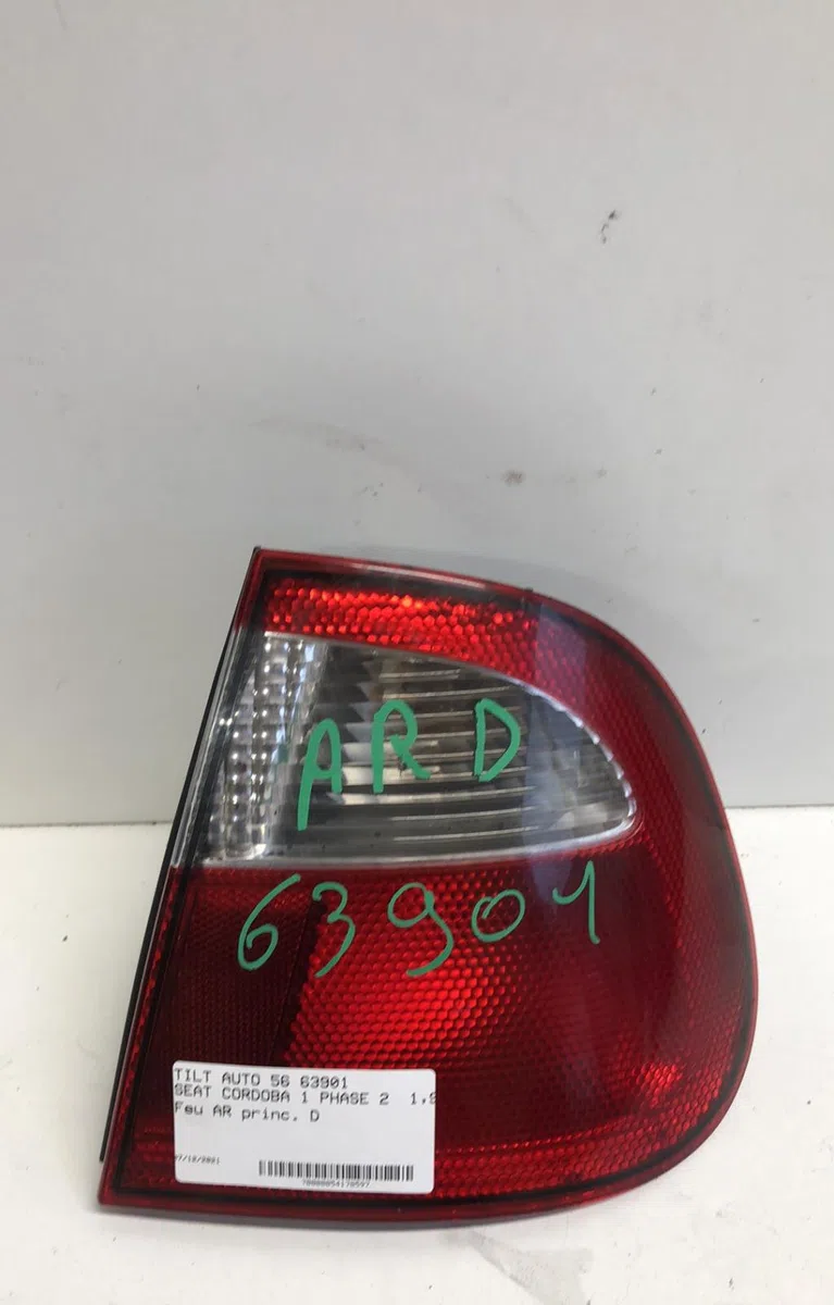 Feu arrière droit Seat CORDOBA (6K1, 6K2) 1.9 sdi (1996-1999) occasion