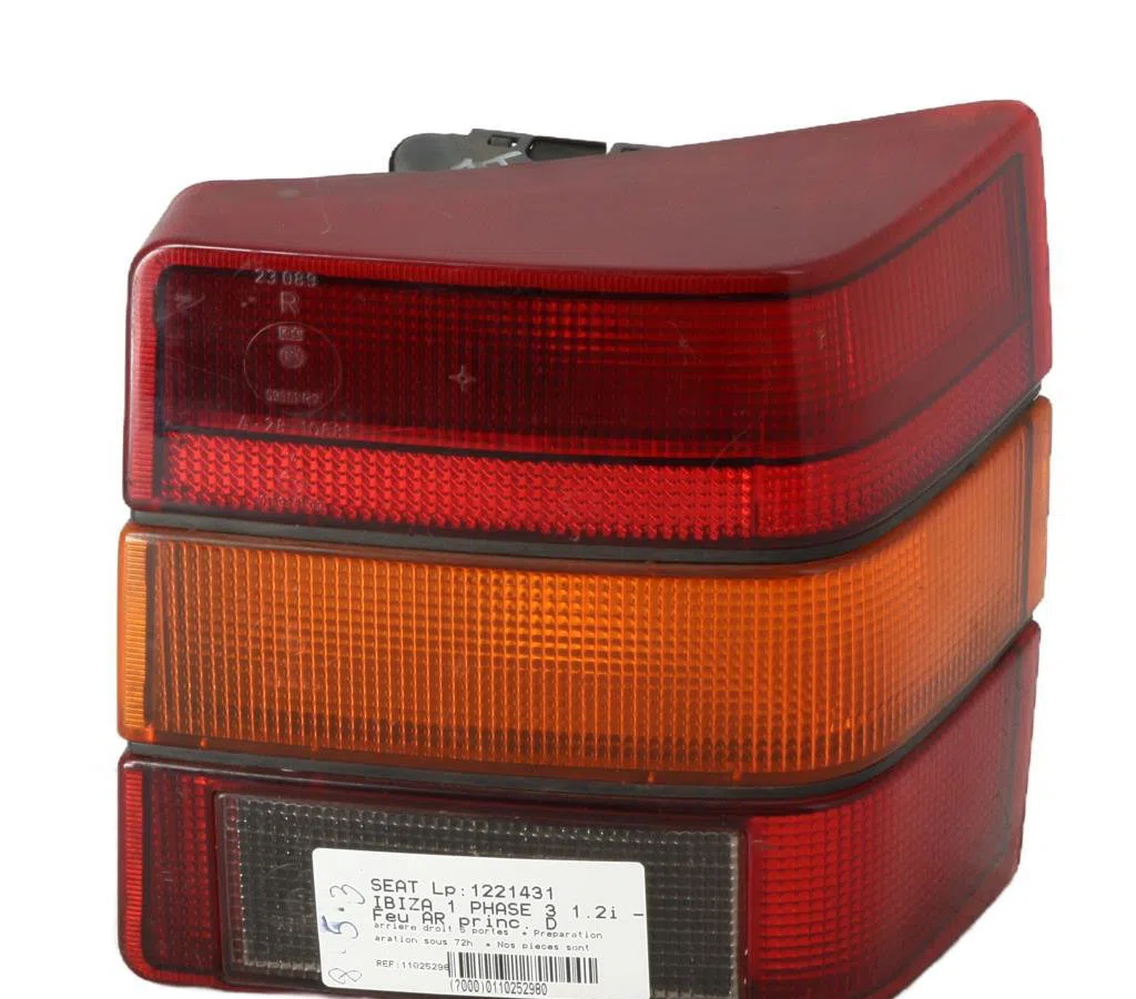 Feu arrière droit Seat IBIZA I (21A) 1.2 i (1989-1993) occasion