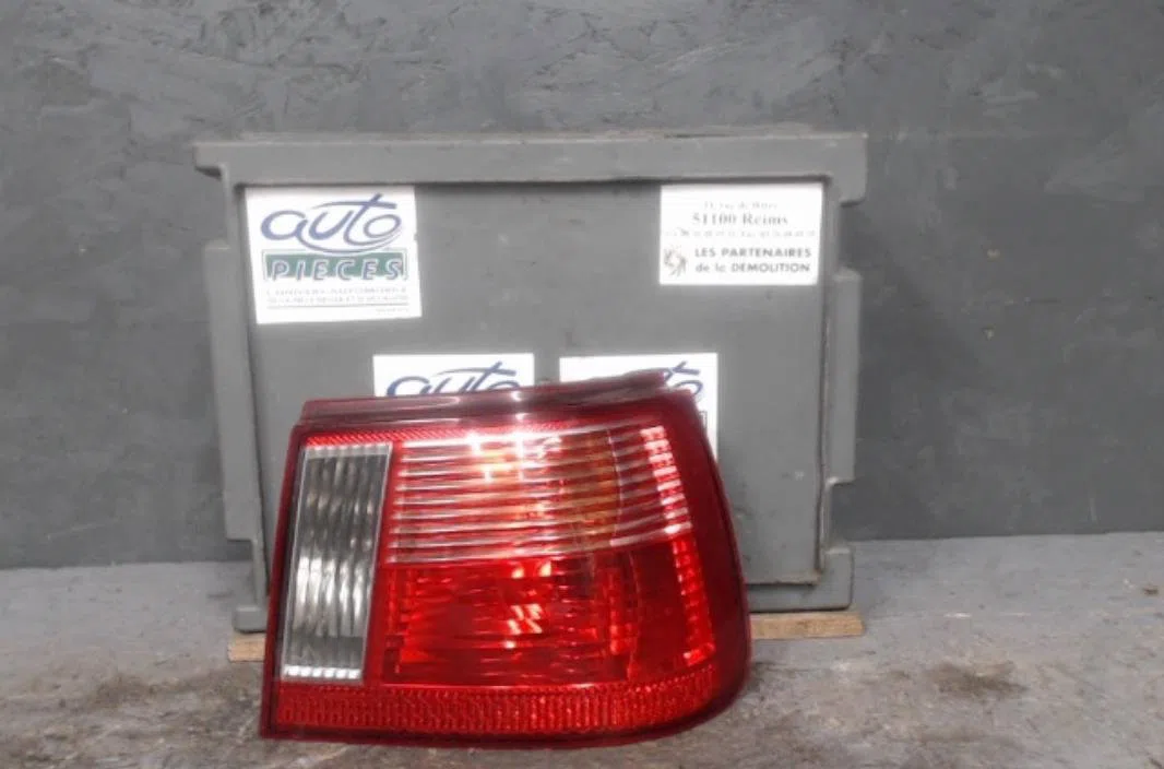 Feu arrière droit Seat IBIZA II (6K1) 1.9 tdi (1996-2002) occasion
