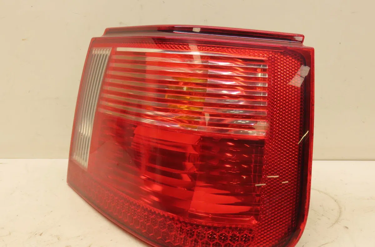 Feu arrière droit SEAT IBIZA II occasion