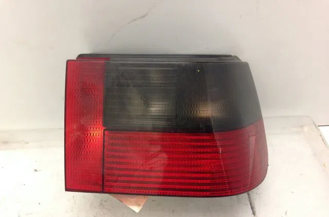 Feu arrière droit SEAT IBIZA III 1999 occasion