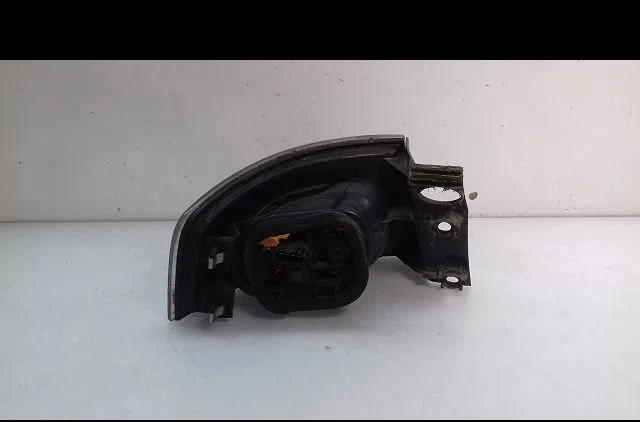 Feu arrière droit Seat IBIZA III (6L1) 1.9 tdi (2002-2009) occasion