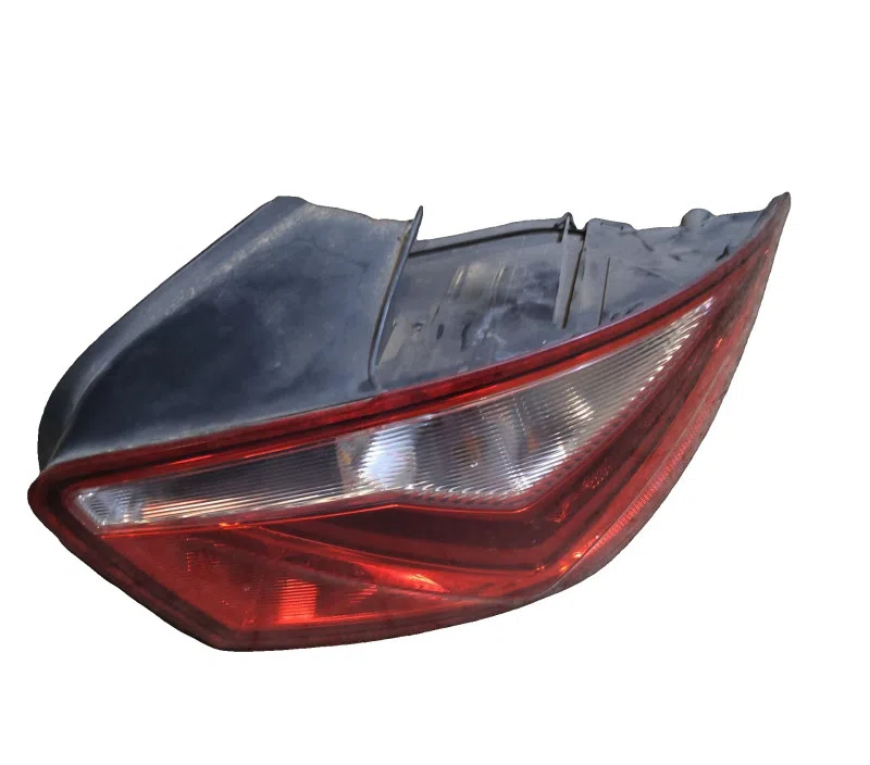 FEU ARRIERE DROIT SEAT IBIZA IV 6J3945096Q