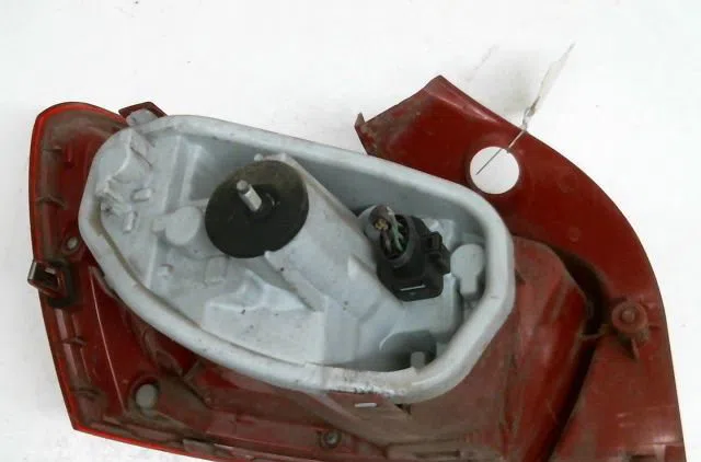 Feu arrière droit Seat IBIZA IV (6J5, 6P1) 1.2 (2009-2011) occasion
