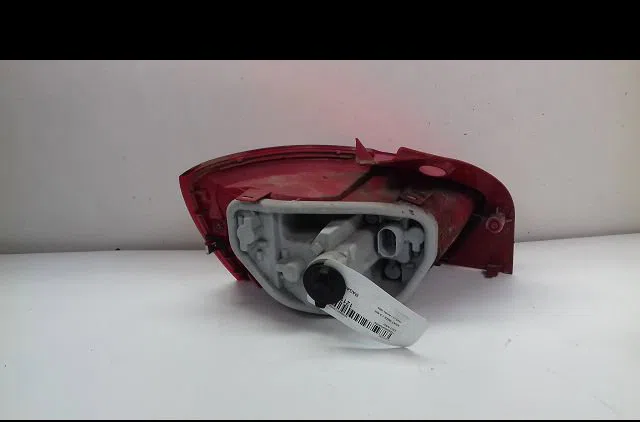 Feu arrière droit Seat IBIZA IV (6J5, 6P1) 1.6 (2008-2012) occasion