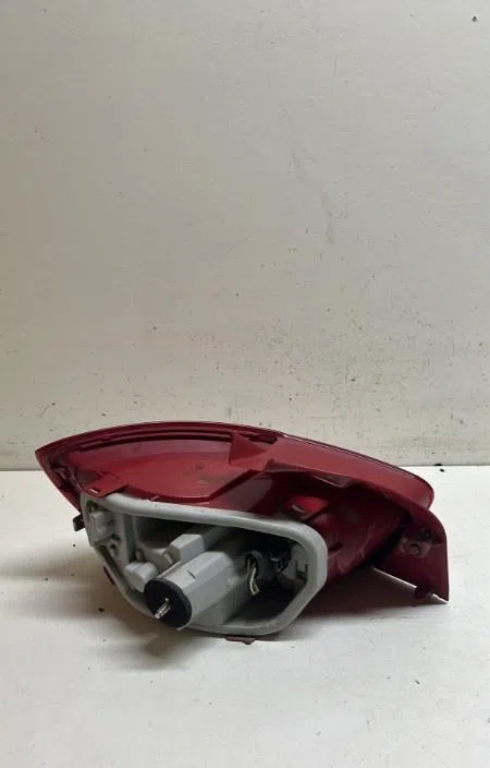 Feu arrière droit Seat IBIZA IV (6J5, 6P1) 1.9 tdi (2008-2010) occasion