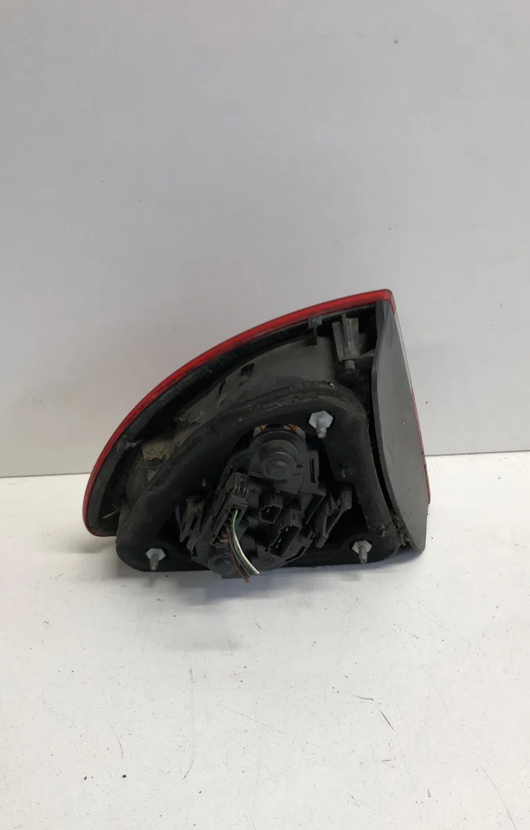 Feu arrière droit Seat LEON (1M1) 1.4 16v (1999-2006) occasion