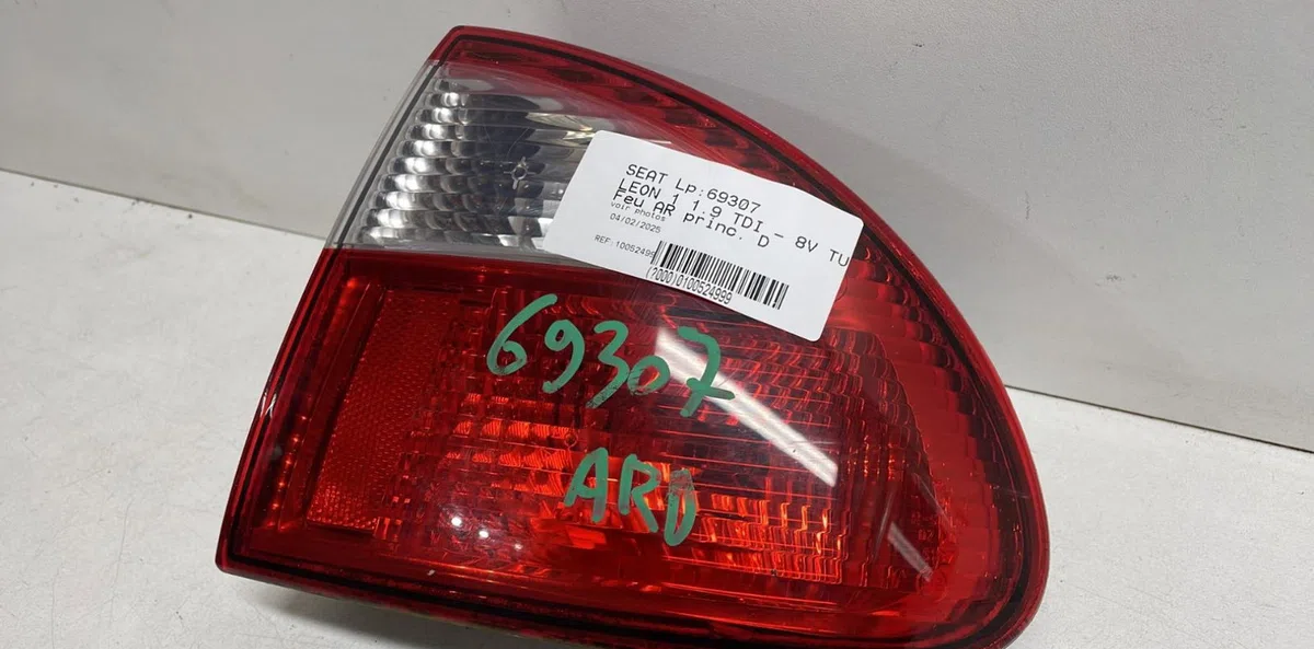 Feu arrière droit Seat LEON (1M1) 1.9 tdi (1999-2006) occasion
