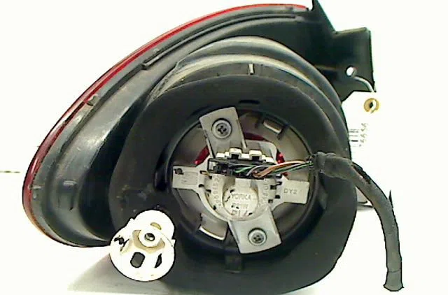 Feu arrière droit Seat TOLEDO III (5P2) 1.9 tdi (2004-2009) occasion