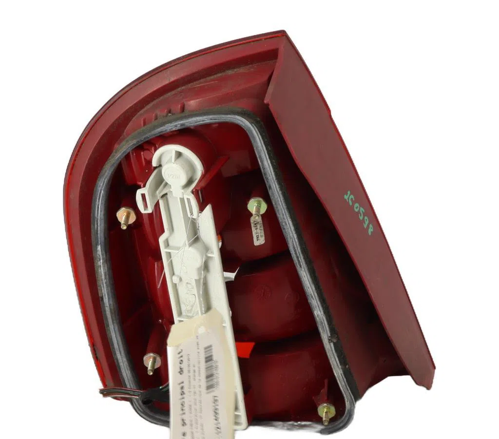 Feu arrière droit Skoda FABIA I (6Y2) 1.2 (2001-2007) occasion