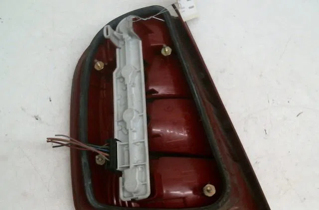 Feu arrière droit Skoda FABIA I (6Y2) 1.9 sdi (1999-2008) 5 portes occasion