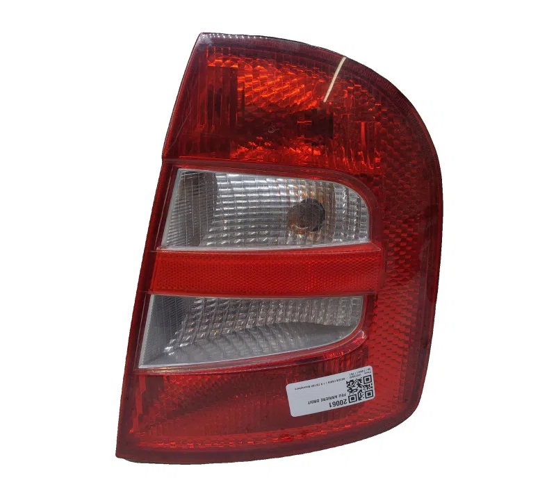 FEU ARRIERE DROIT SKODA FABIA I 6Y6945112B