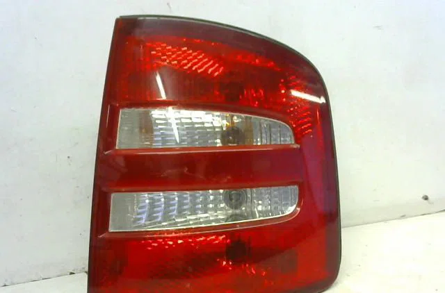 Feu arrière droit Skoda FABIA I Combi (6Y5) 1.2 (2003-2007) occasion