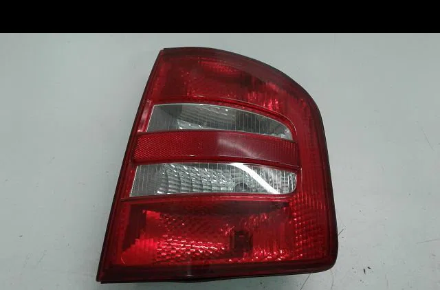 Feu arrière droit Skoda FABIA I Combi (6Y5) 1.4 (2000-2003) occasion