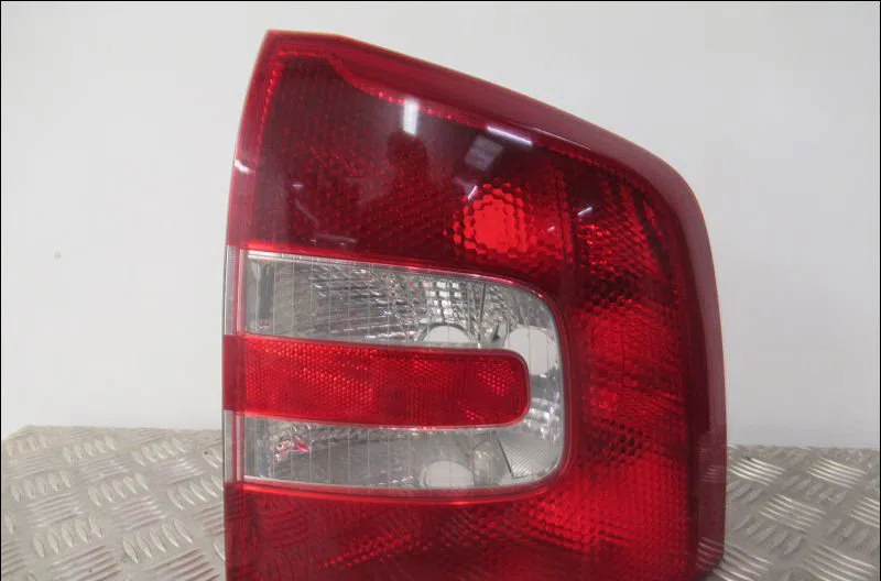 Feu arrière droit Skoda OCTAVIA II Combi (1Z5) 2.0 tdi 16v (2004-2013) occasion