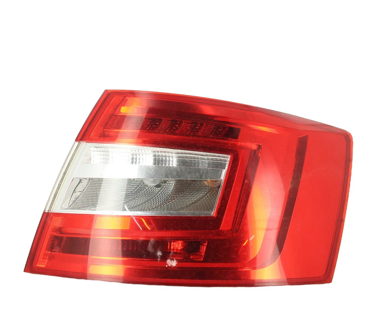 Feu arrière droit Skoda OCTAVIA III (5E3, NL3, NR3) 1.6 tdi (2012-2015) occasion